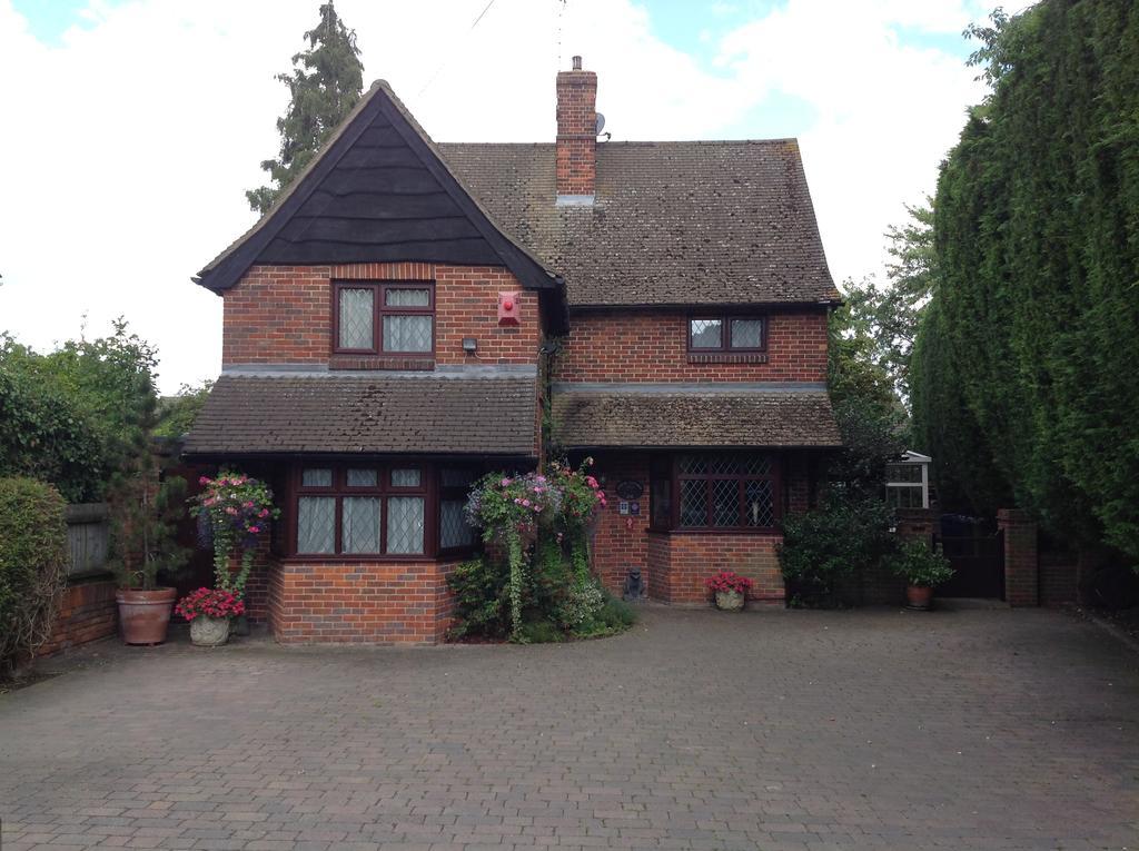 Tudor Cottage Bed & Breakfast เคมบริดจ์ ภายนอก รูปภาพ